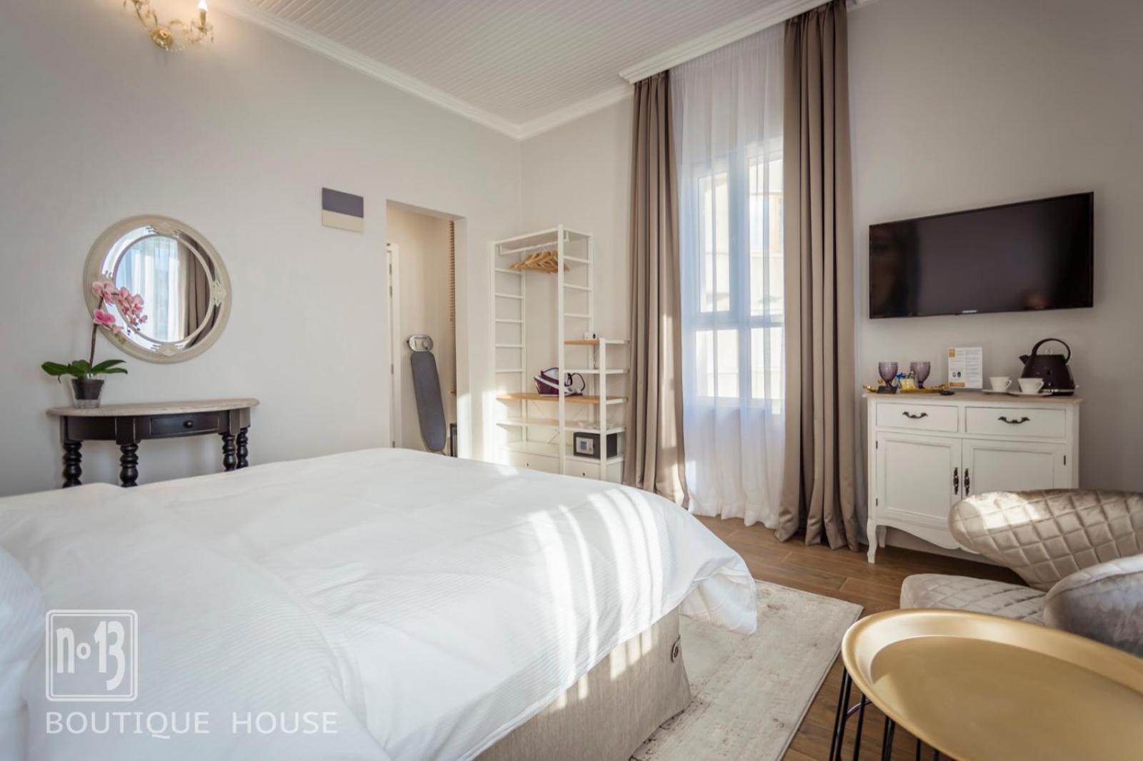 Hotel No13 Boutique House Burgas City Pokoj fotografie